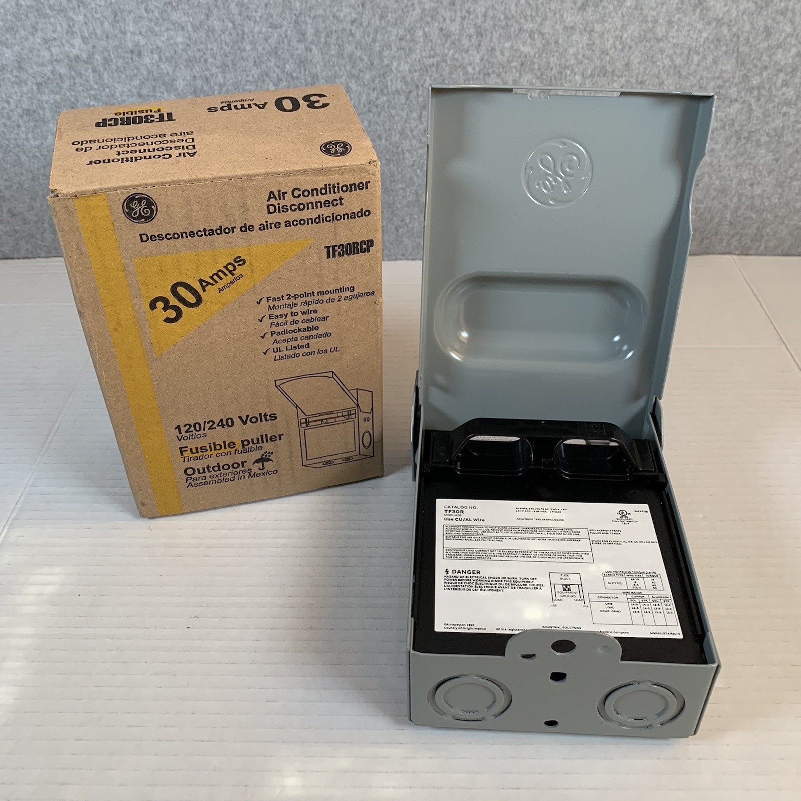 Genuine GE Air Conditioner Disconnect TF30RCP 30 Amps Fusible NEW Boxed