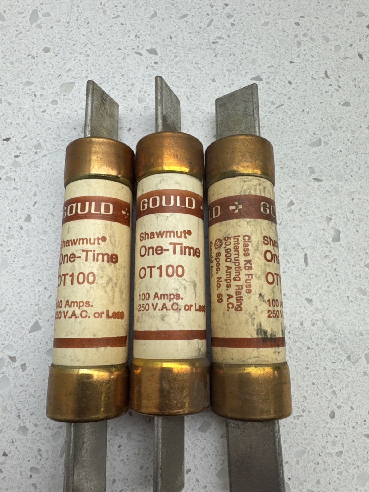 Ferraz Shawmut One-Time OT100 100Amp 250V AC or Less Class K5 Fuse LOT OF 3