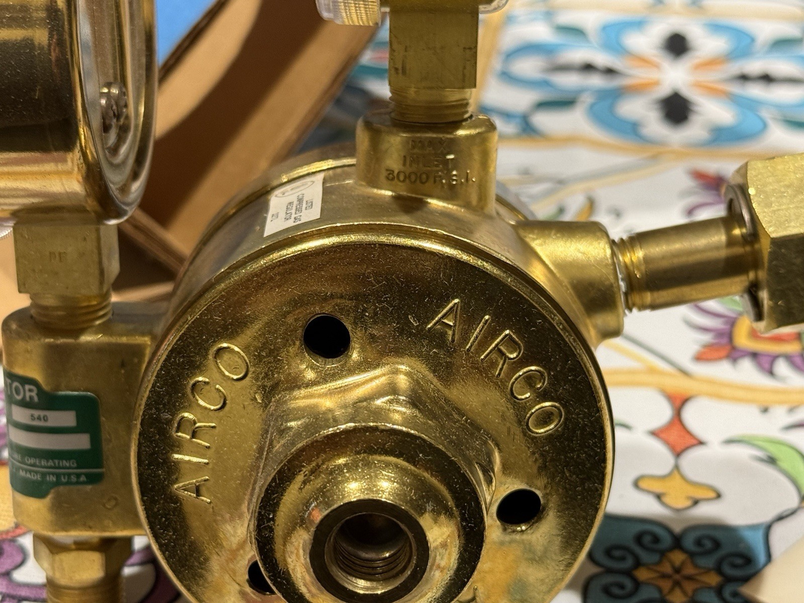 Vtg NOS AIRCO 806-8456 Oxygen Regulator 4000 PSI 200 PSI GAUGE Made USA