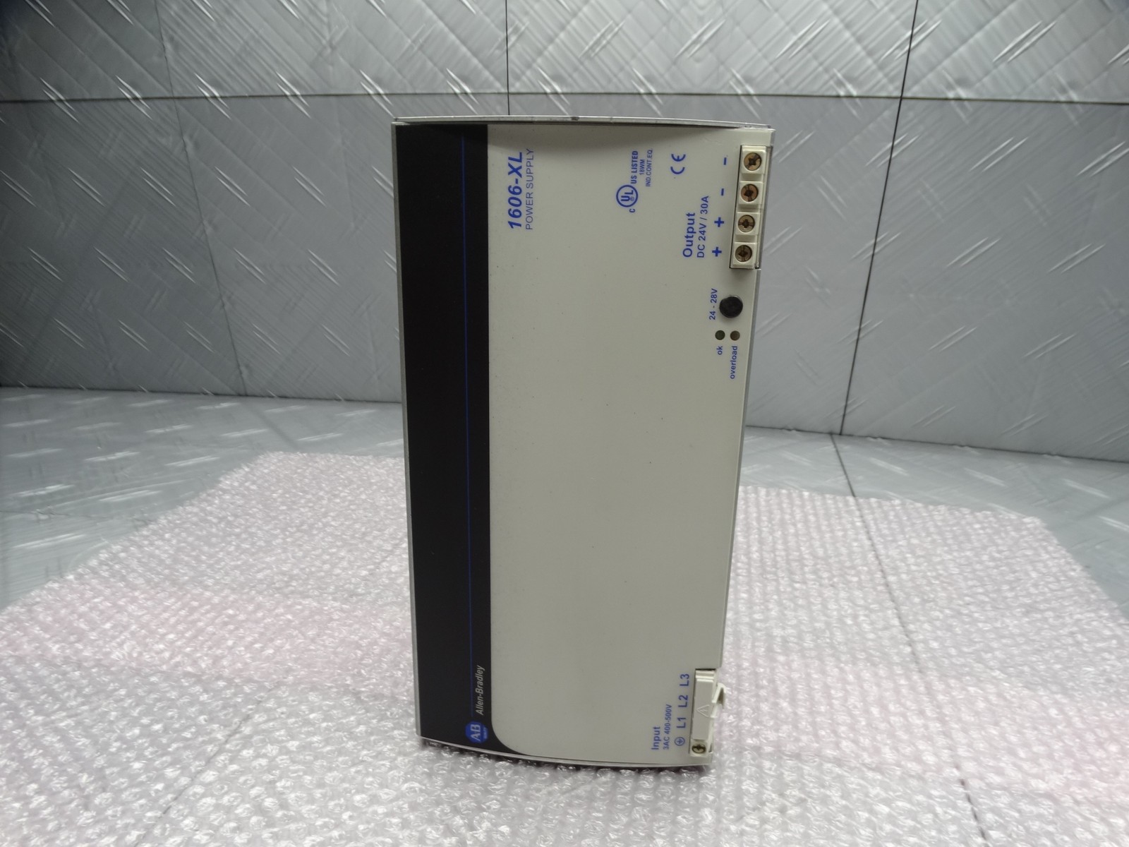 Allen Bradley 1606-XL720E-3 /A AC/DC 720W 24-28VDC Power Supply 3-P 480V Input