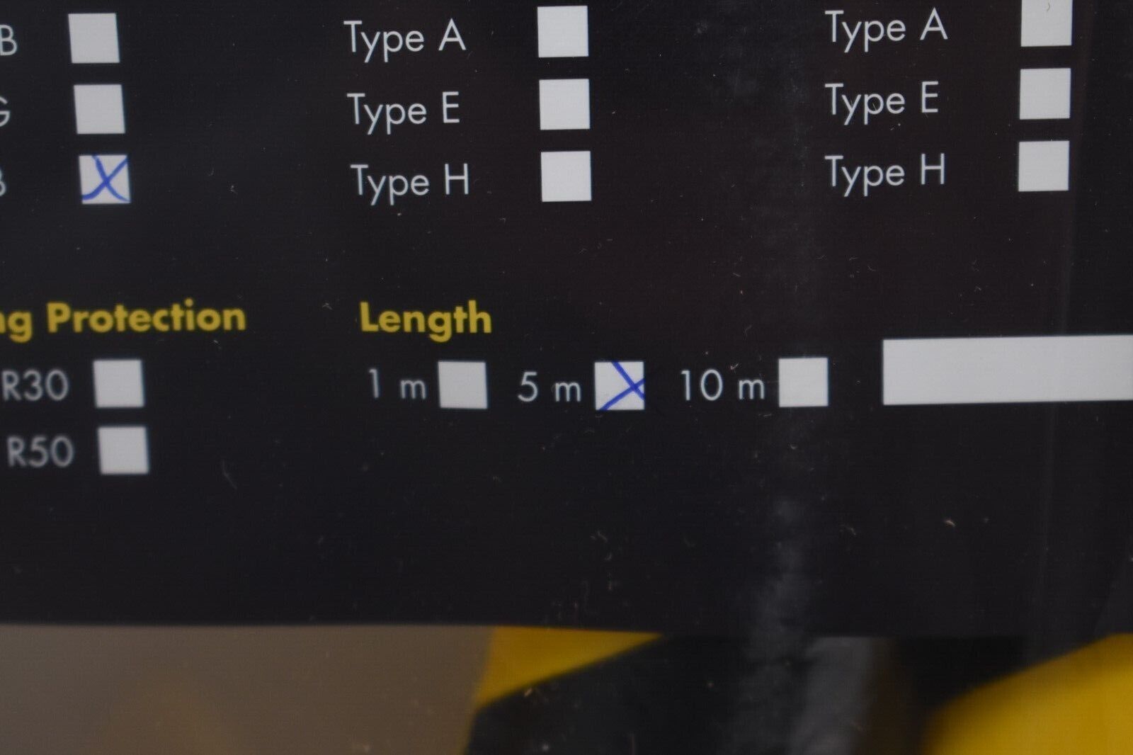 Knuffi Edge Bumper Guard Foam Rounded Shape Yellow & Black 5M x 1-5/8″ Type B