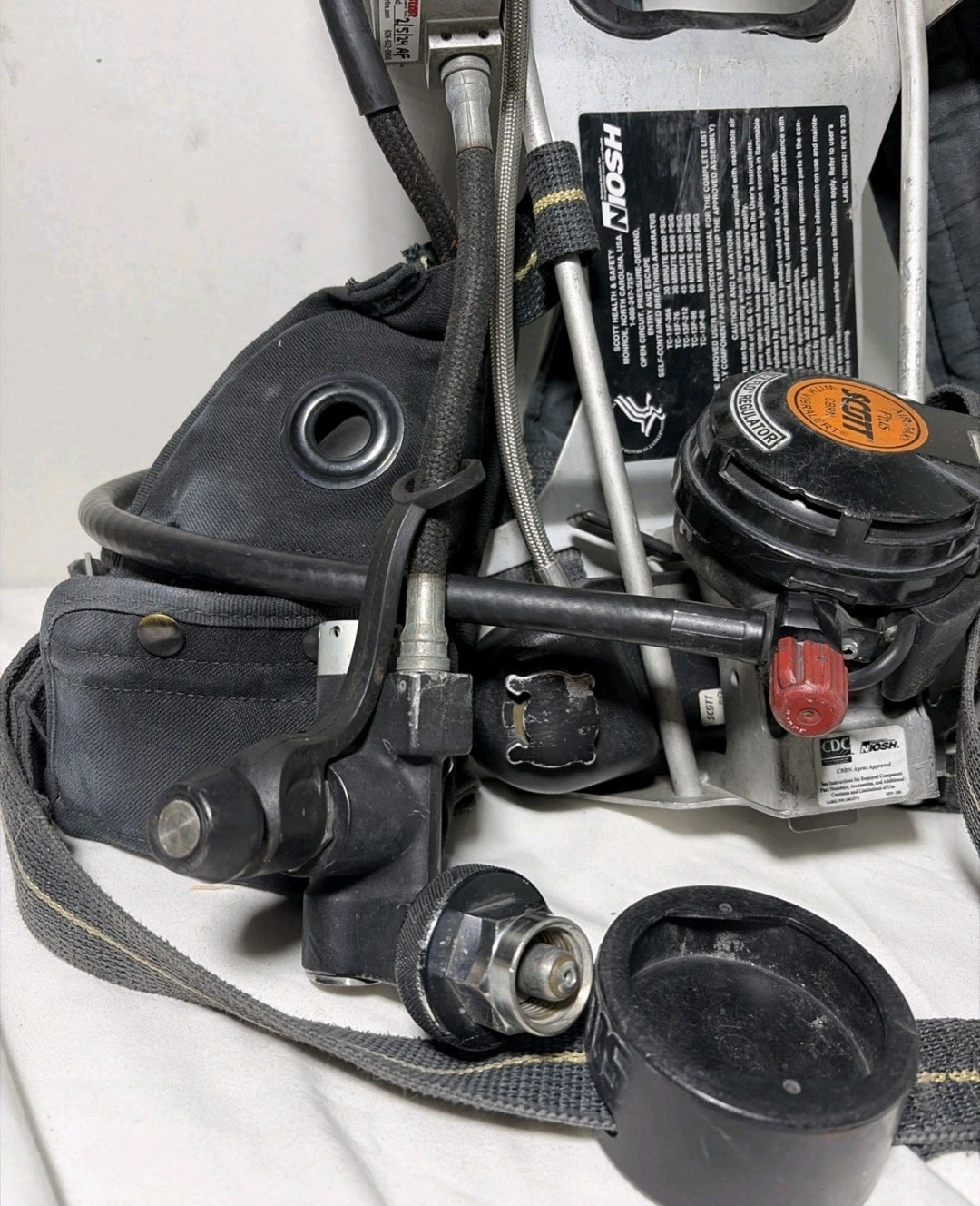 Scott 4.5 SCBA Harness w/ Pak Alert Air Supply Gauge EZ Flo Regulator