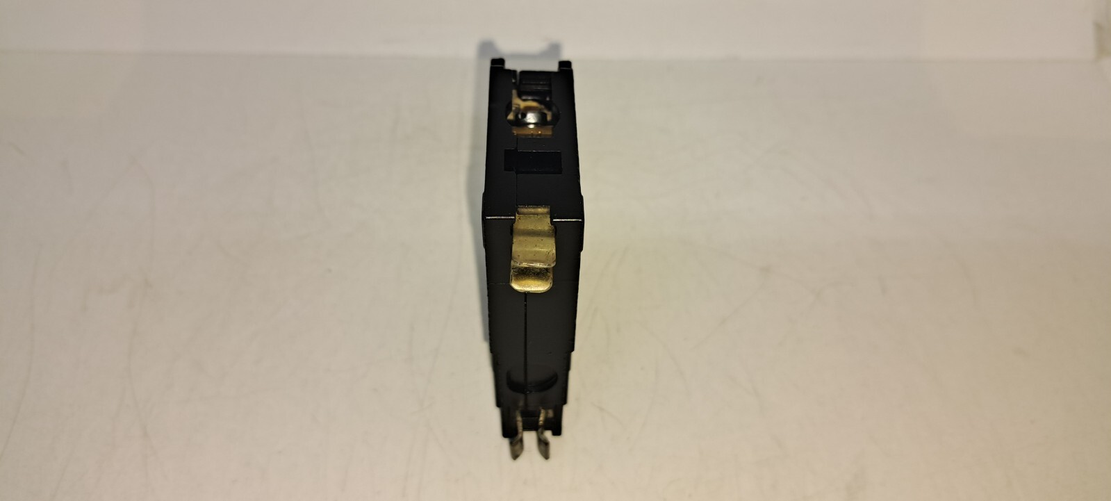 Square D QO115 15 Amp 1 Pole 120/240V Grooved Handle Circuit Breaker Type QO