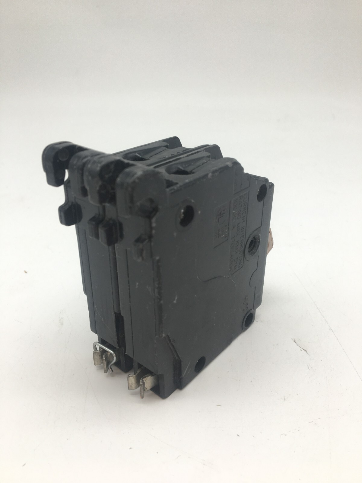 Cutler Hammer CH230 Circuit Breaker 30A 120/240V 1PH 2P 30A Plug In CHIP USED