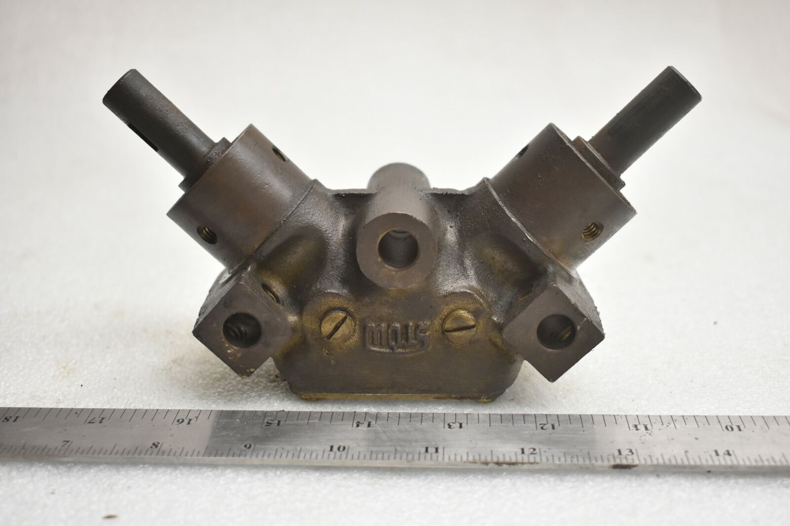 Stow 90 Degree Angle Drive Unit, Gearbox 40 80-8 New Old Stock