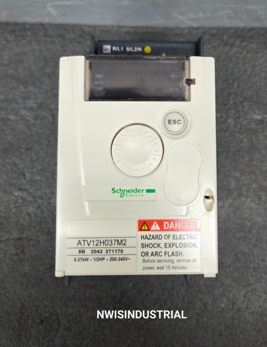 SCHNEIDER ATV12H037M2 VFD AC Motor Drive, 0.5 HP, 200-240V, 1PH in 3PH out