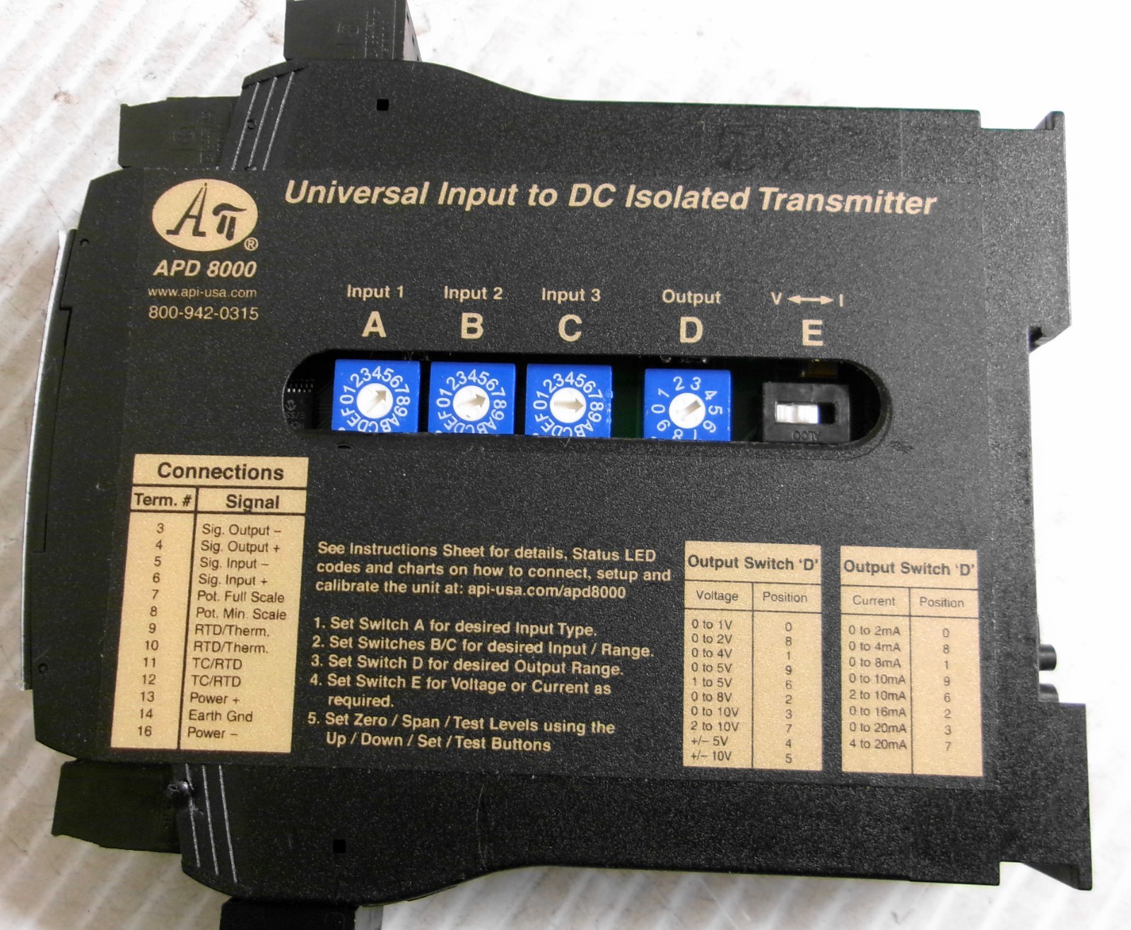 Absolute Process Instruments APD 8000 Universal Input to DC Transmitter