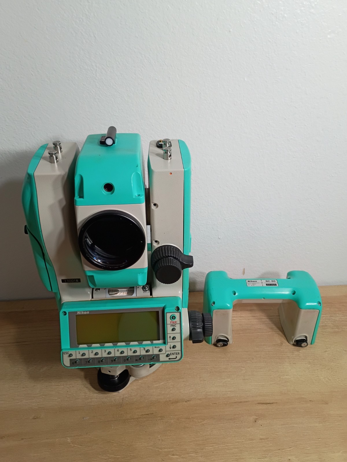 Nikon NPL-821 Field Station Total Station Bundle – Untested – w/ Tribrach, BC-80
