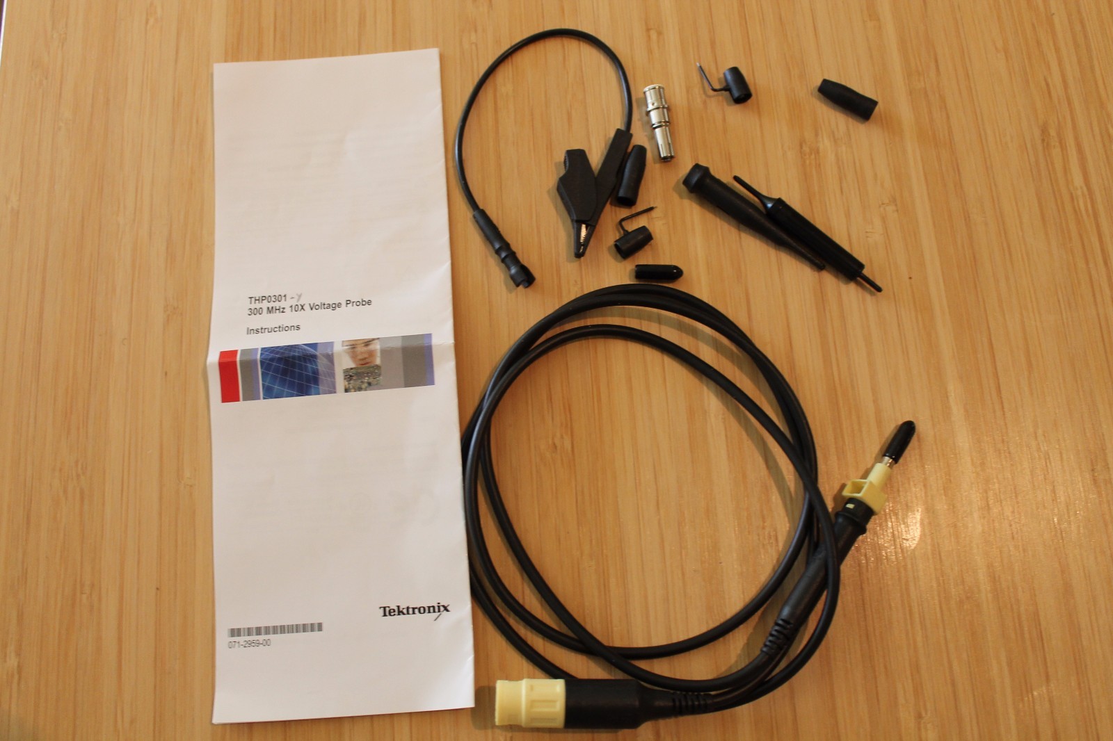 New Tektronix THP0301-Y THP0301-R 300MHz 10X Passive Probe THS3014 THS3024