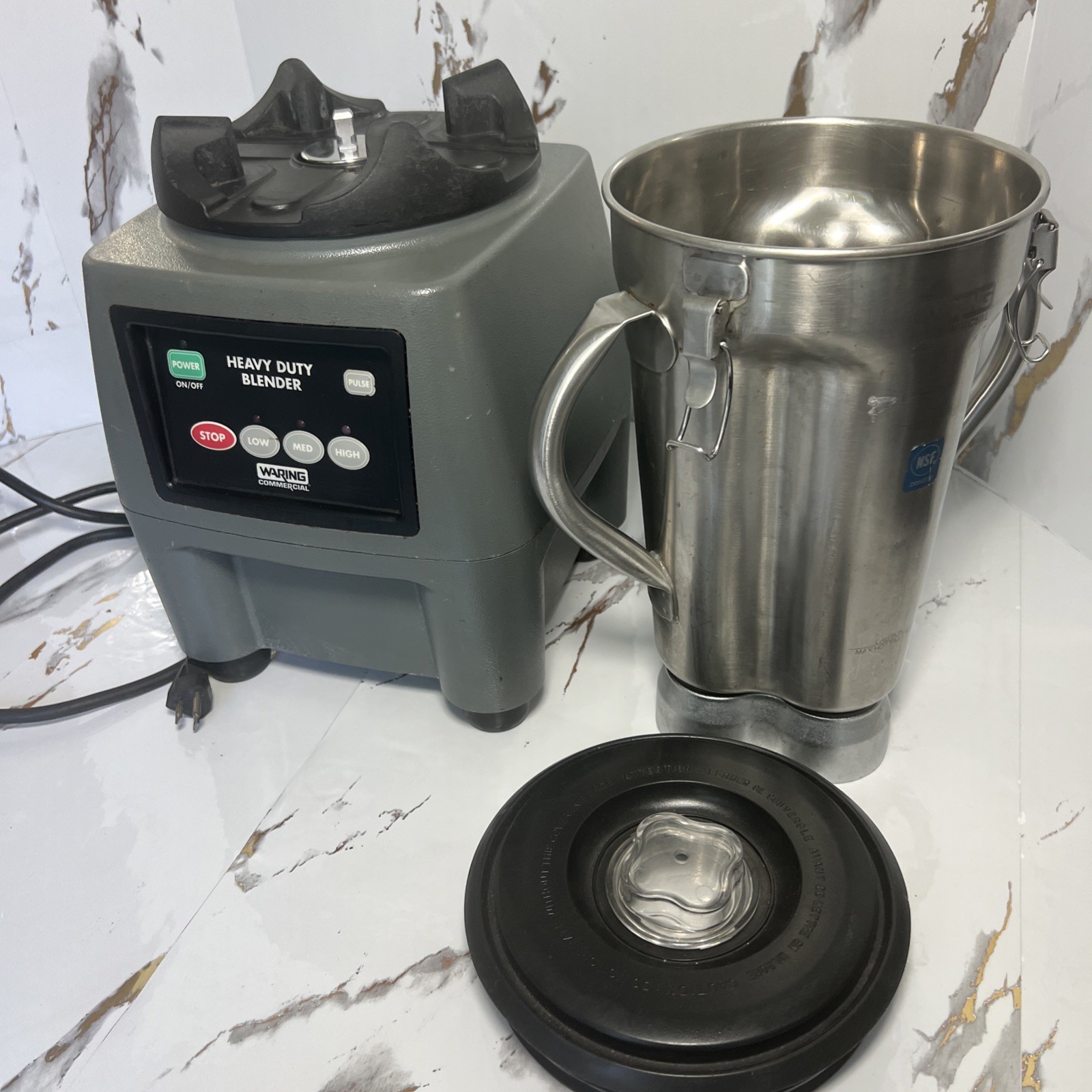 Waring CB 15 Heavy Duty One Gallon 3.75HP 3-Speed Commercial Blender