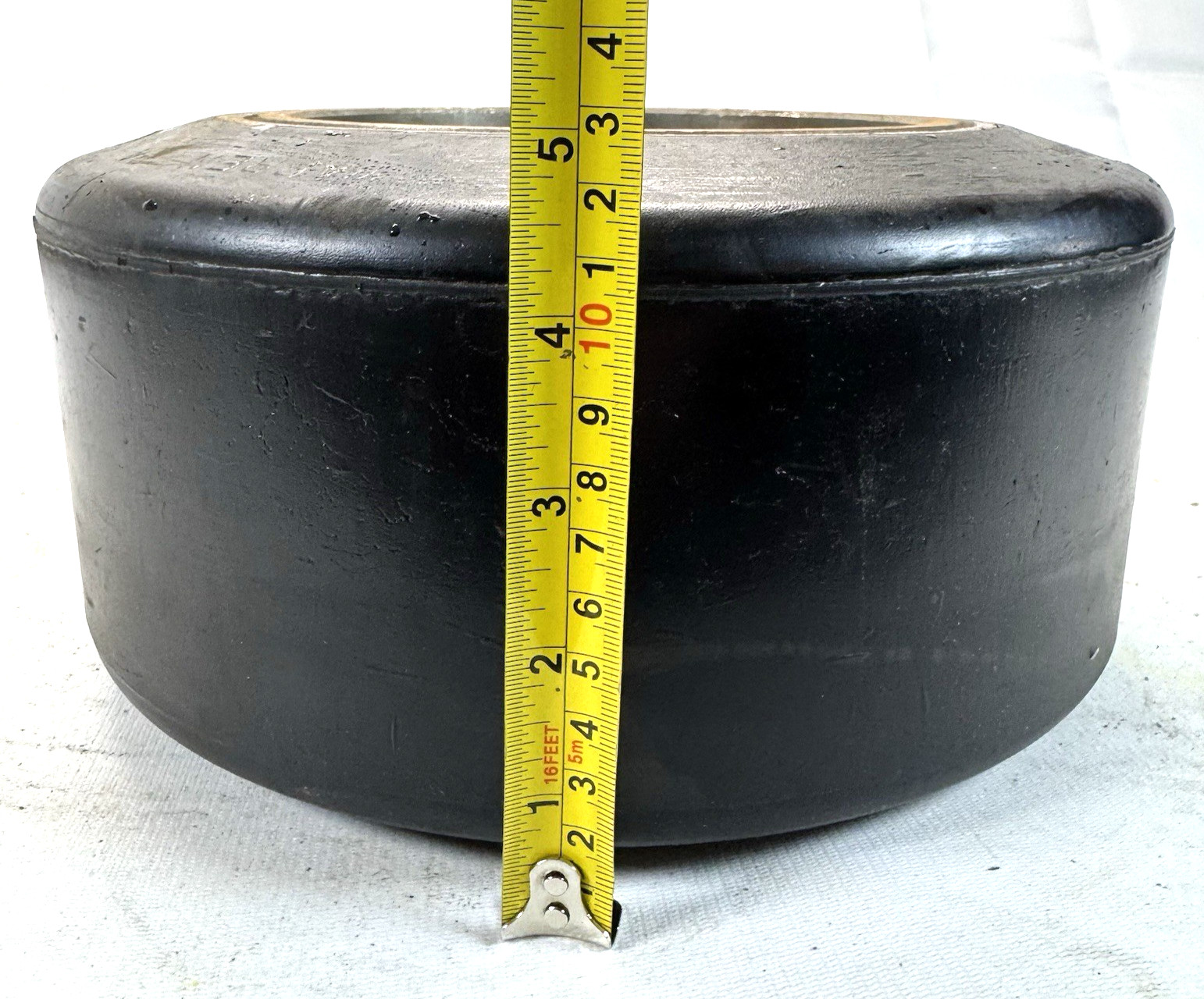 SUPERIOR TIRE 10X5X6.5 SMOOTH PRESS-ON ASSEMBLY FOR NISSAN 43350-FS000 FORKLIFT