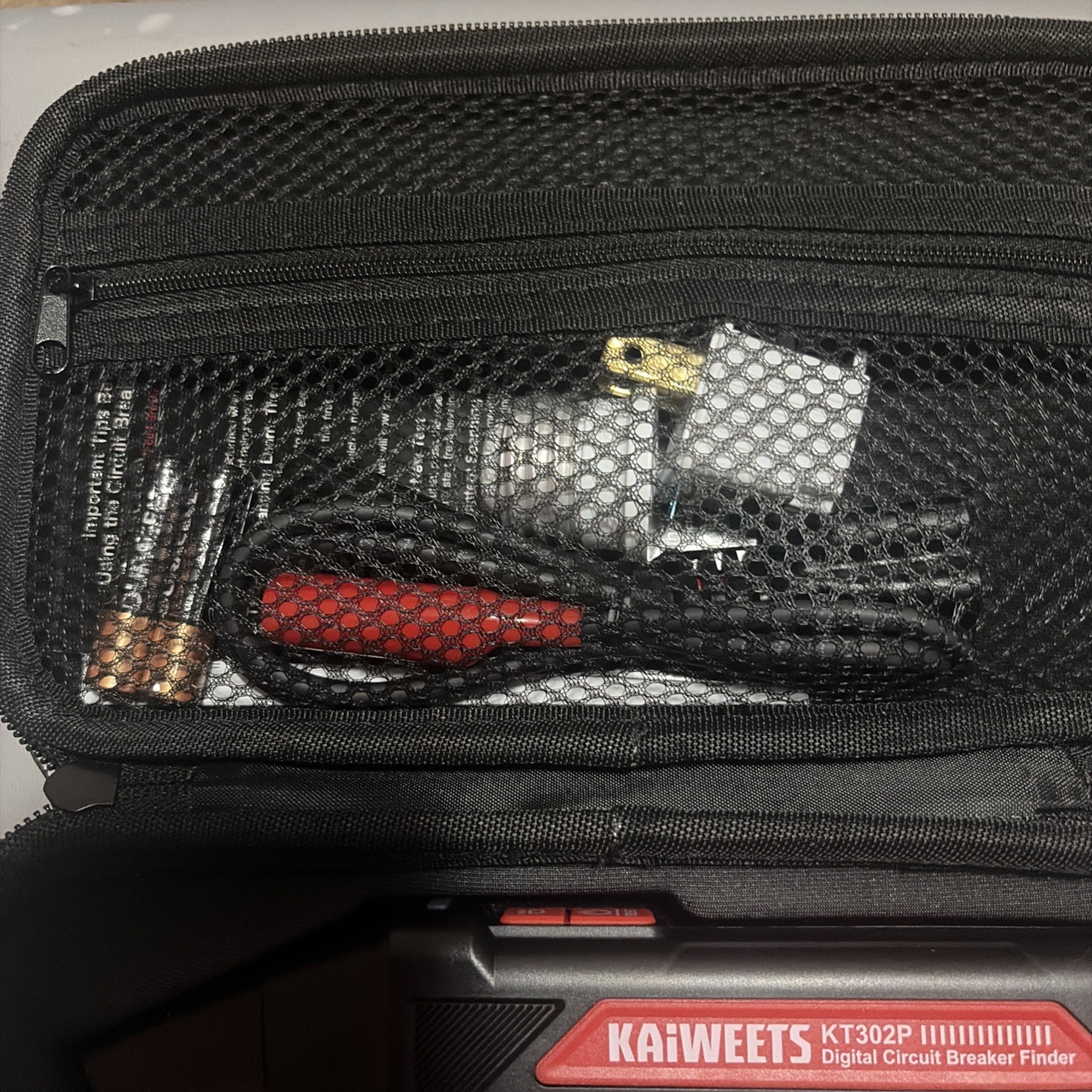 KAIWEETS Circuit Breaker Finder with LCD Display, GFCI Outlet Tester