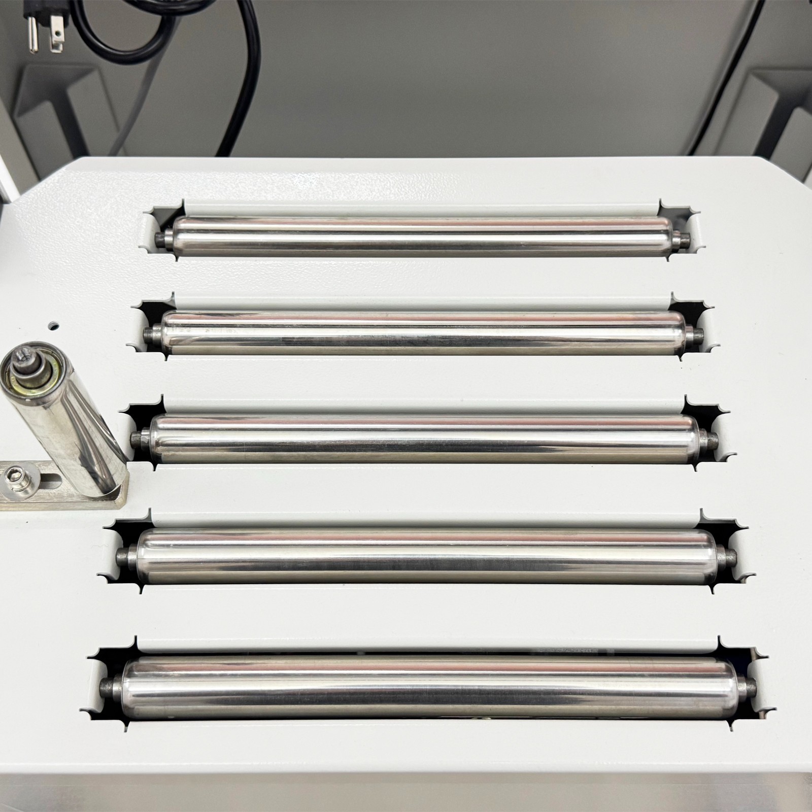 Heavy-Duty 110V Semi-auto Wrapping Machine 350W Semi-automatic Stretch Film Wrap