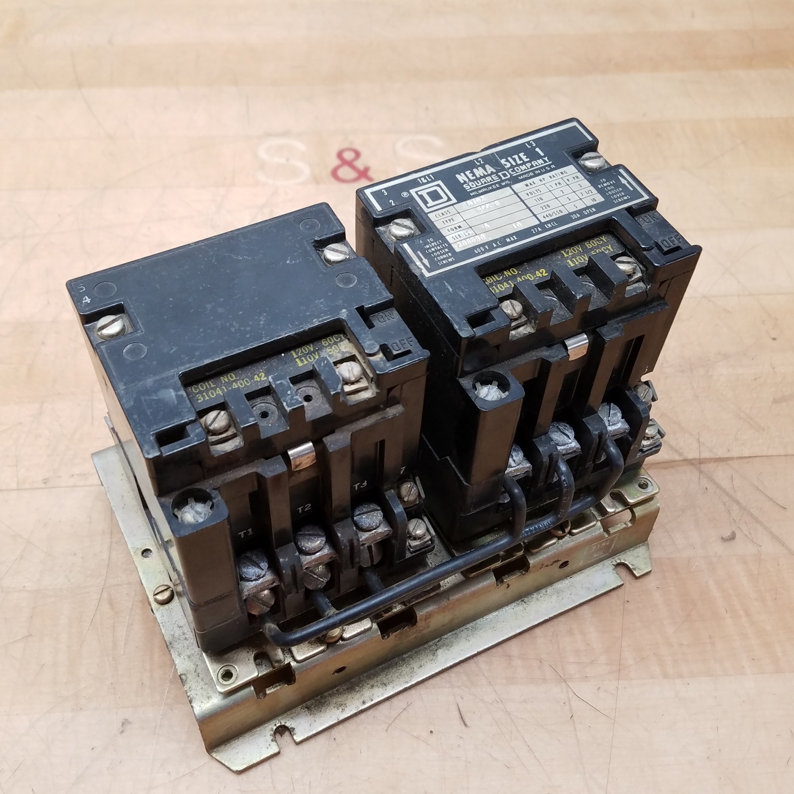 Square D 8702-SCO8 Contactor, Series A, Nema Size 1, 31041-400-42 Coil Number