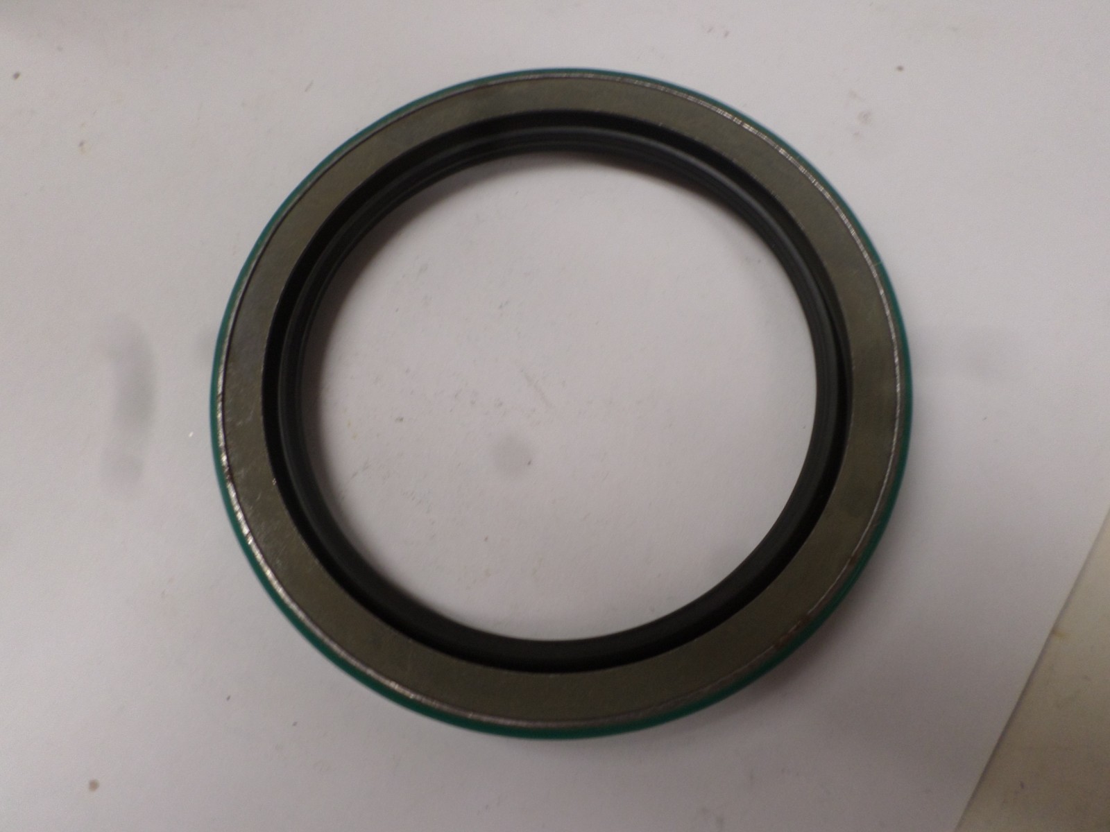 CR Oil Seal 33073 Joint Radial Shaft Industrial New Open Box