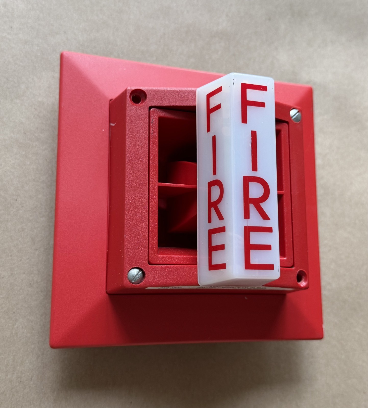 System Sensor SS-12 MA/SS-12 Multi-Tone Fire Alarm Horn Strobe 12-Volts USED