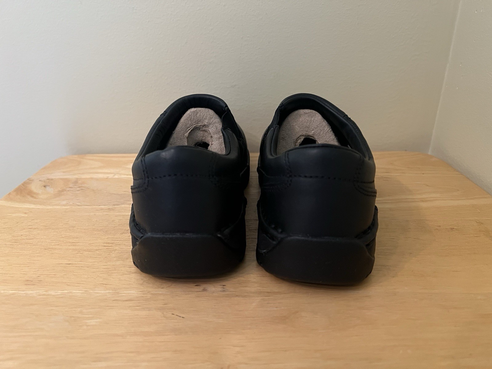 Red Wing Aluminum Toe Slip Resistant SD Work Shoes Women’s 6.5 Black 2321