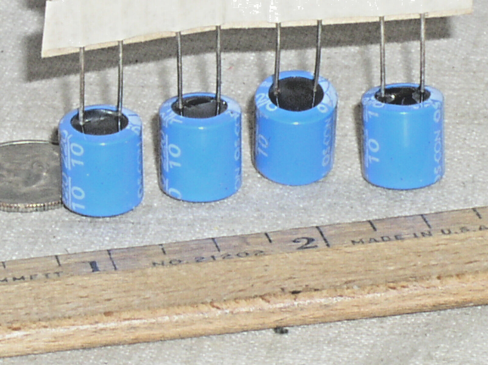 4 SPRAGUE 220UF/10V 220 MFD 10 V RADIAL ORGANIC ELECTROLYTE CAPACITOR CAP 105*