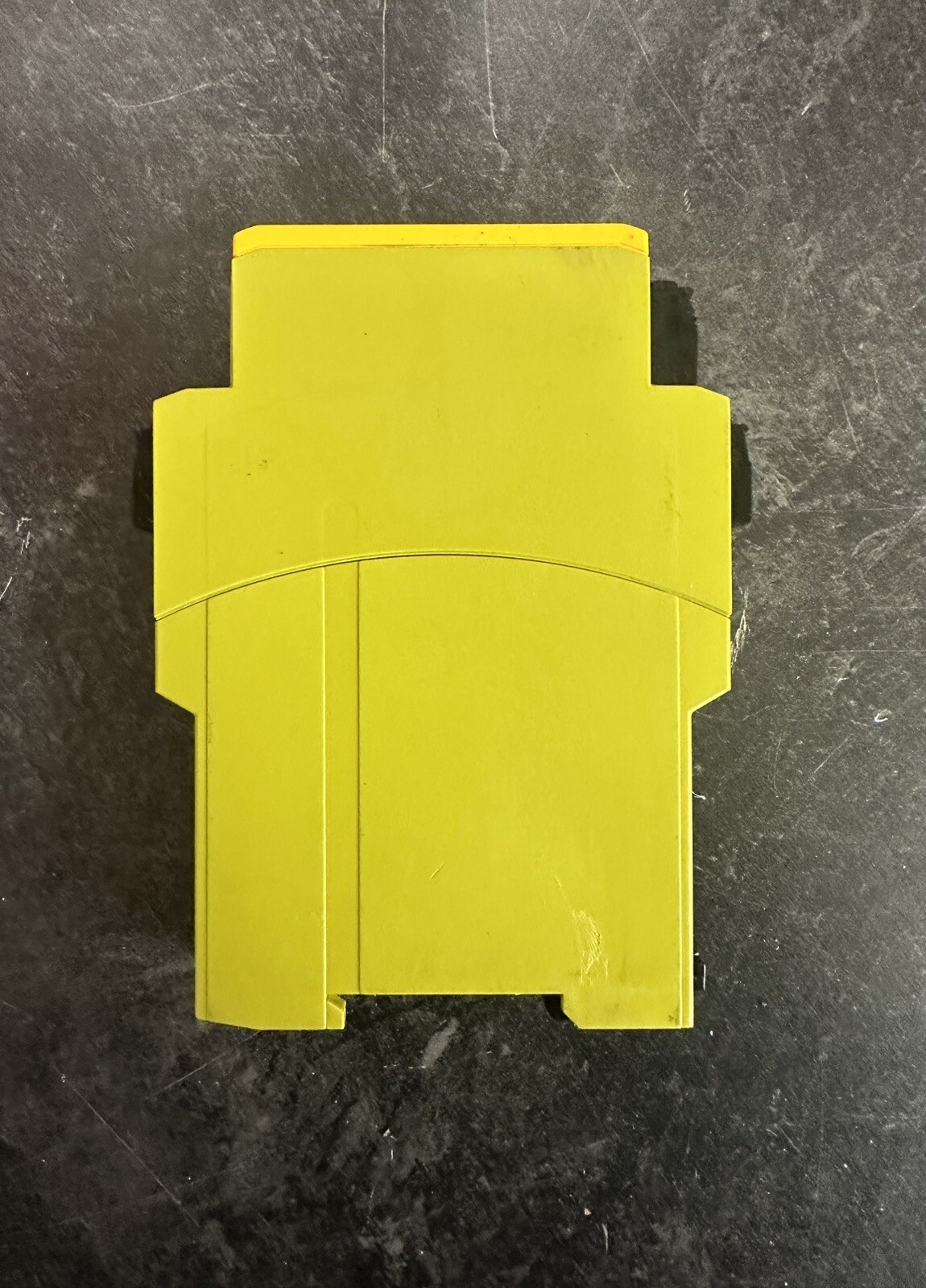 Pilz 777583 PZE X4VP 3/24VDC 4n/o Safety Relay