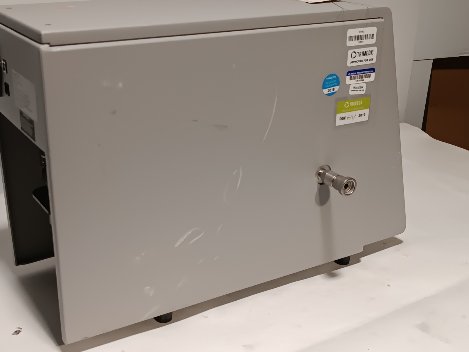 Verimetrix Veriscan Pro V2 leak tester bench unit, powers on, as shown pics