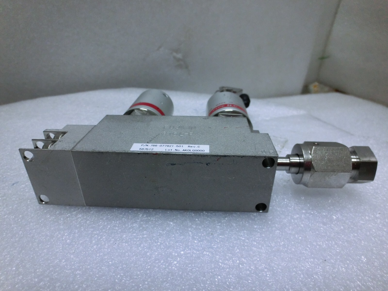 Lam Research 766-077821-501 Rev C Fujikin 567512 Valve Assy,0.5~0.6mPa,N.C_,9249