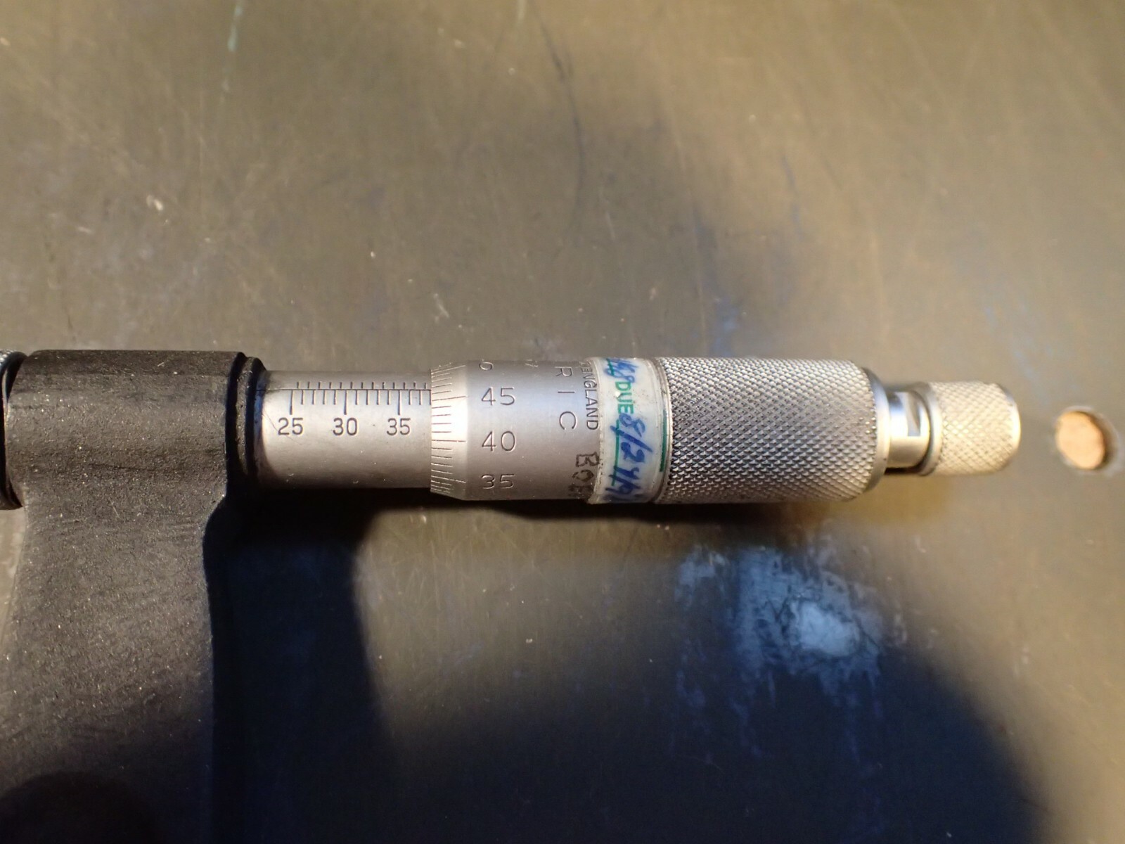 Moore & Wright 225-250mm x .02mm Oustide Micrometer with Calibration Rod England