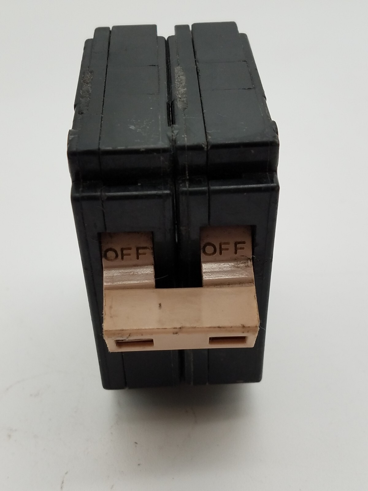 Cutler Hammer CH230 Circuit Breaker 30A 120/240V 2P 30 Amp Plug In Used