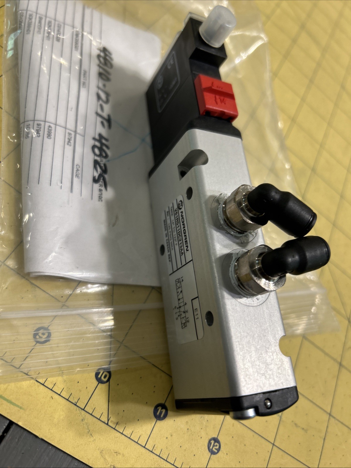 NORGREN V61R511DC213AA 2 SOLENOID VALVE
