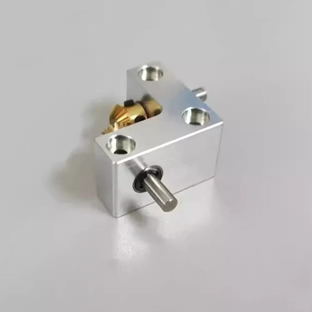 Right Angle Commutator Small Bevel Gearbox 90 Degree Drive Angle Converter 1:1