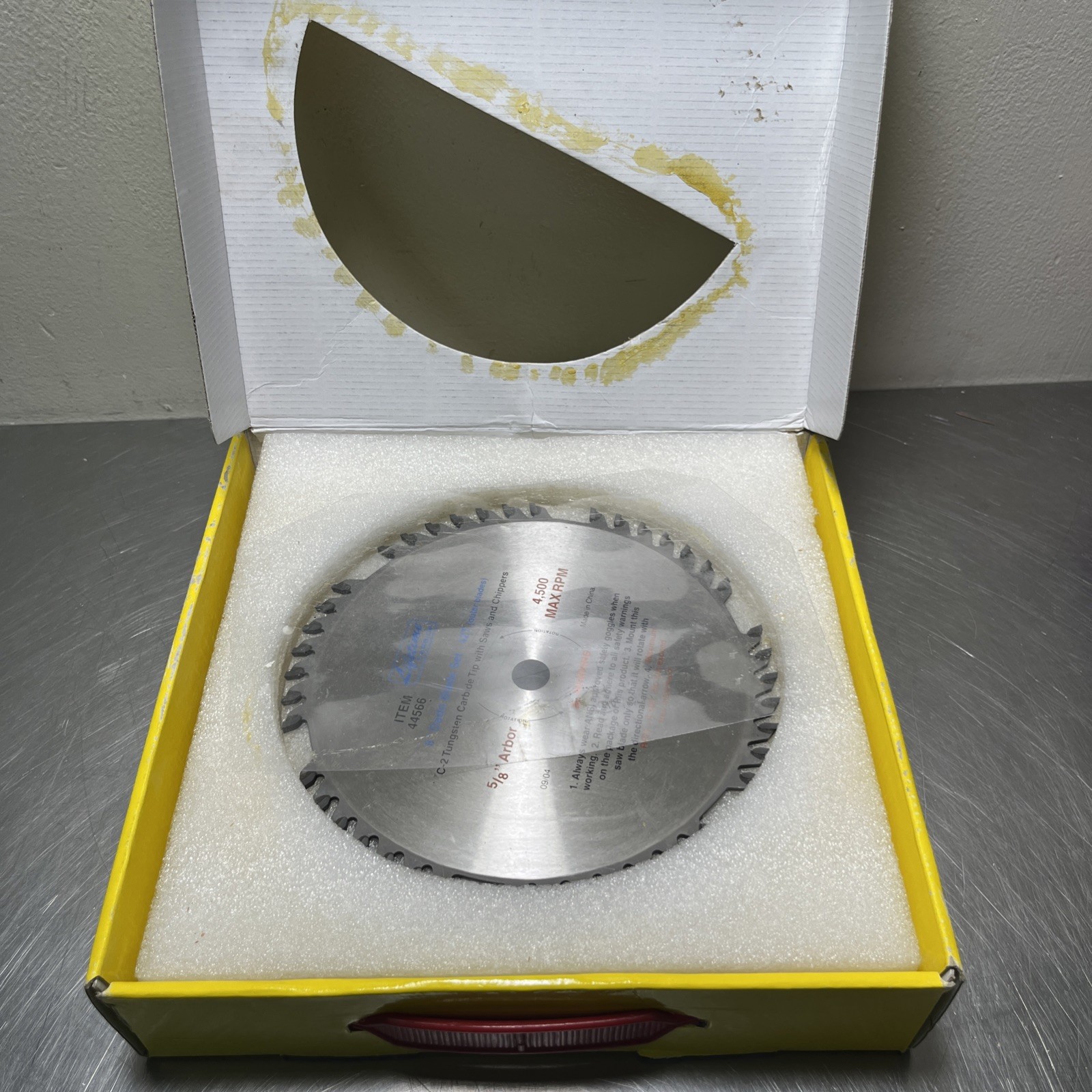 Lifetime Carbide 44566 8″ C2 Tungsten Carbide Tipped 42 Tooth Dado Blade set of7