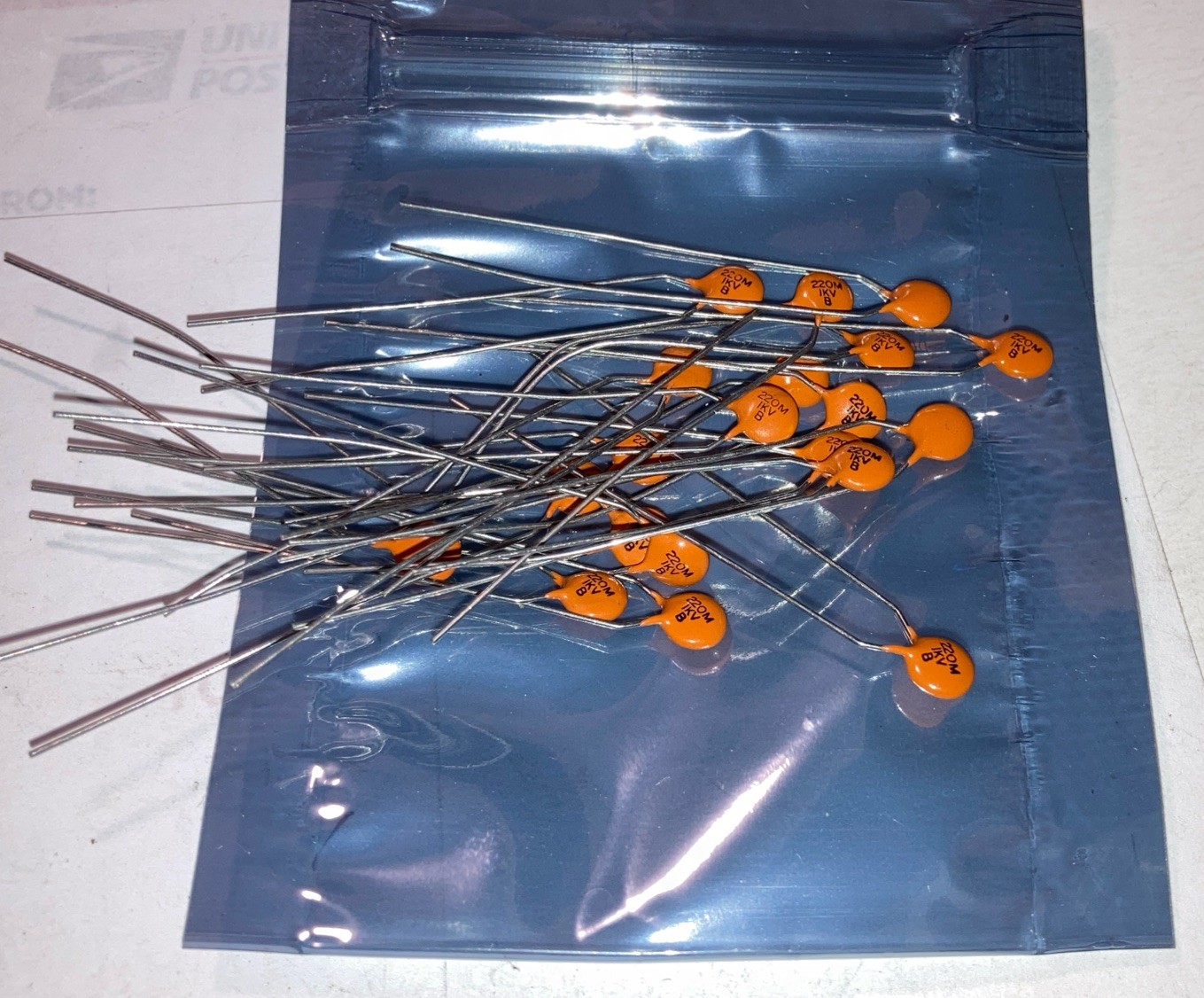 220M 1KV 220pF 20% 1000V Ceramic Capacitor High Freq. Qty: 20 USA Seller