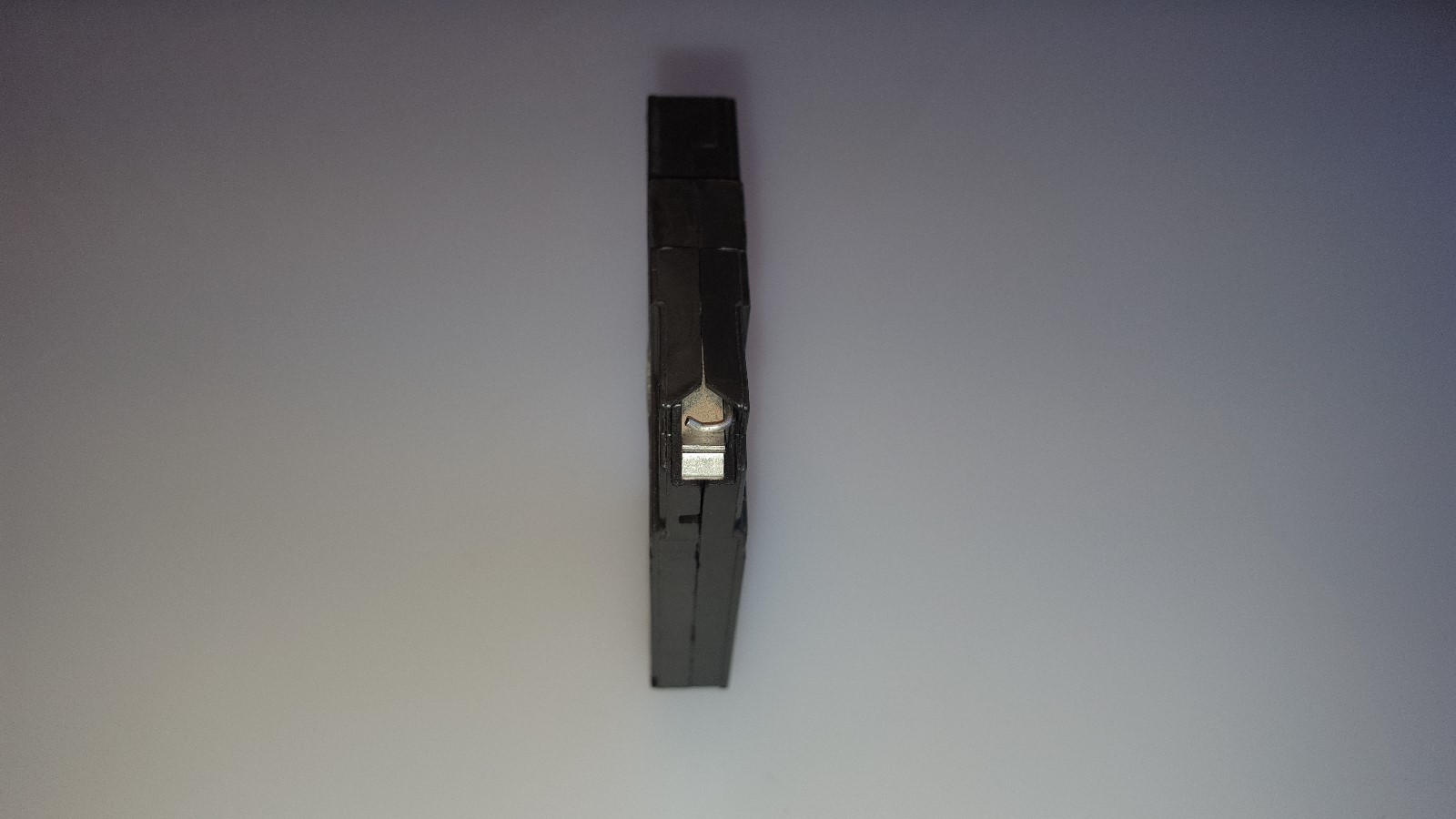 GE THQP120 20A 120V 1 POLE CIRCUIT BREAKER