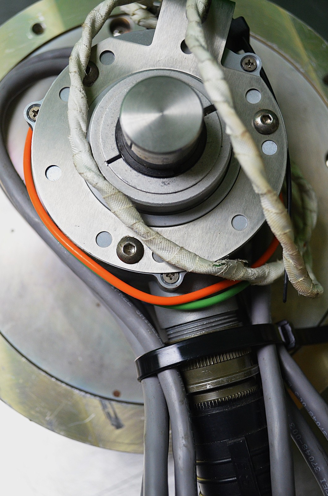 Kollmorgen 924-01070-1406 ServoDisc U9M4 DC Servo Motor Pancake Low-Inertia USA