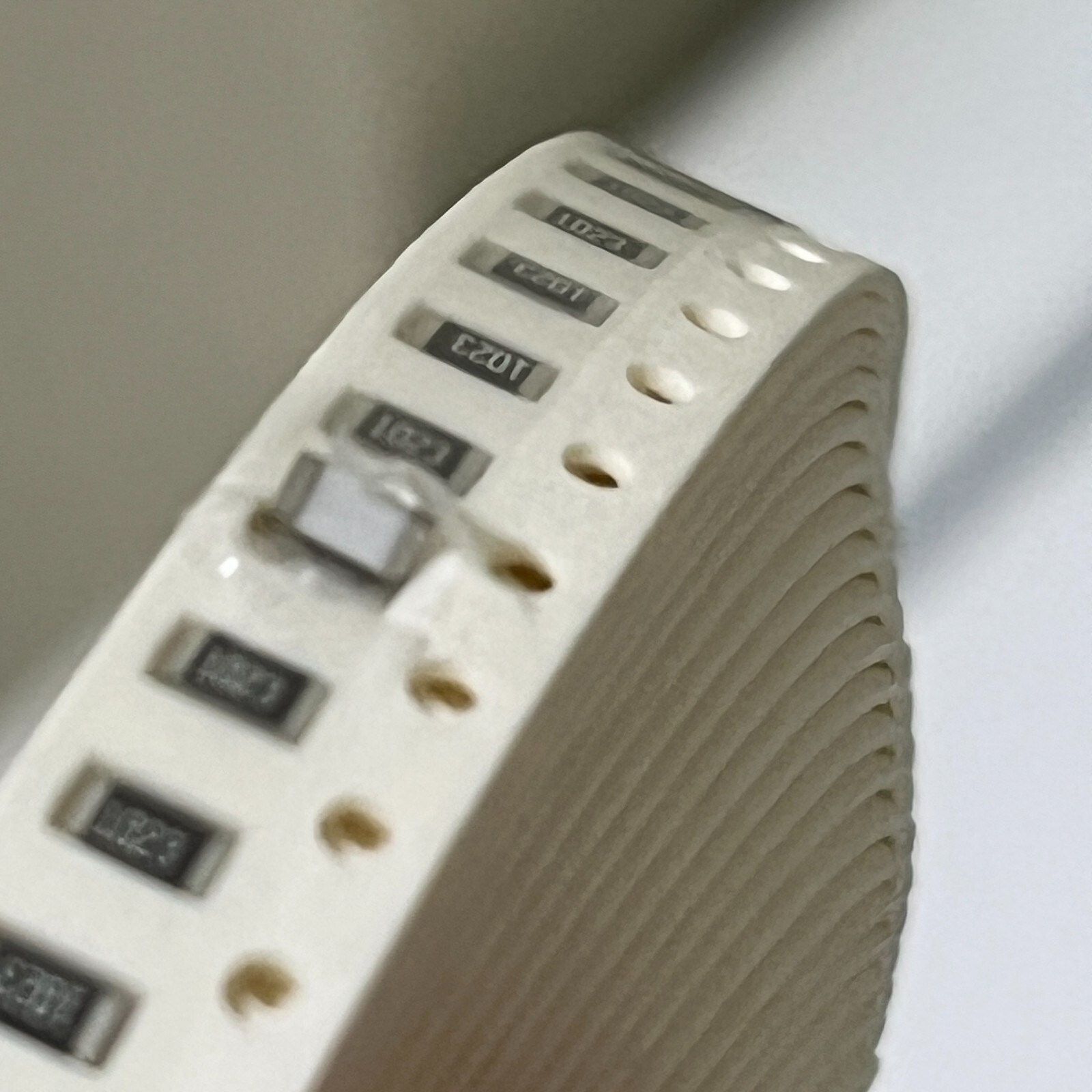 VISHAY CRCW1206 102 kΩ Surface Mount Resistors ± 1% Cut Tape Free US Shipping
