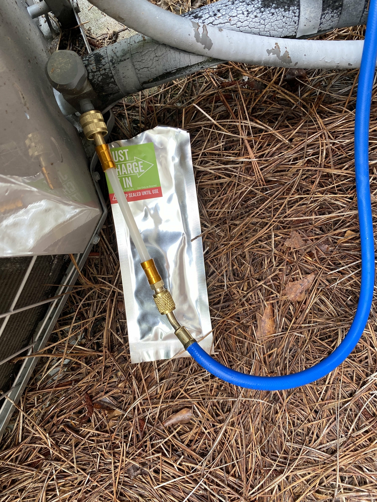 Leak Saver Direct Inject UV Leak Sealer Up to 5T Seal Fast and Easy