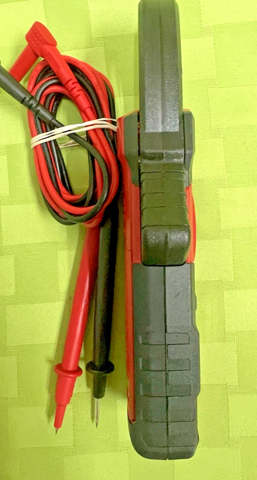 MINT Milwaukee CAT III 600V True RMS 400 Amp Clamp Meter RED Model 2235-20