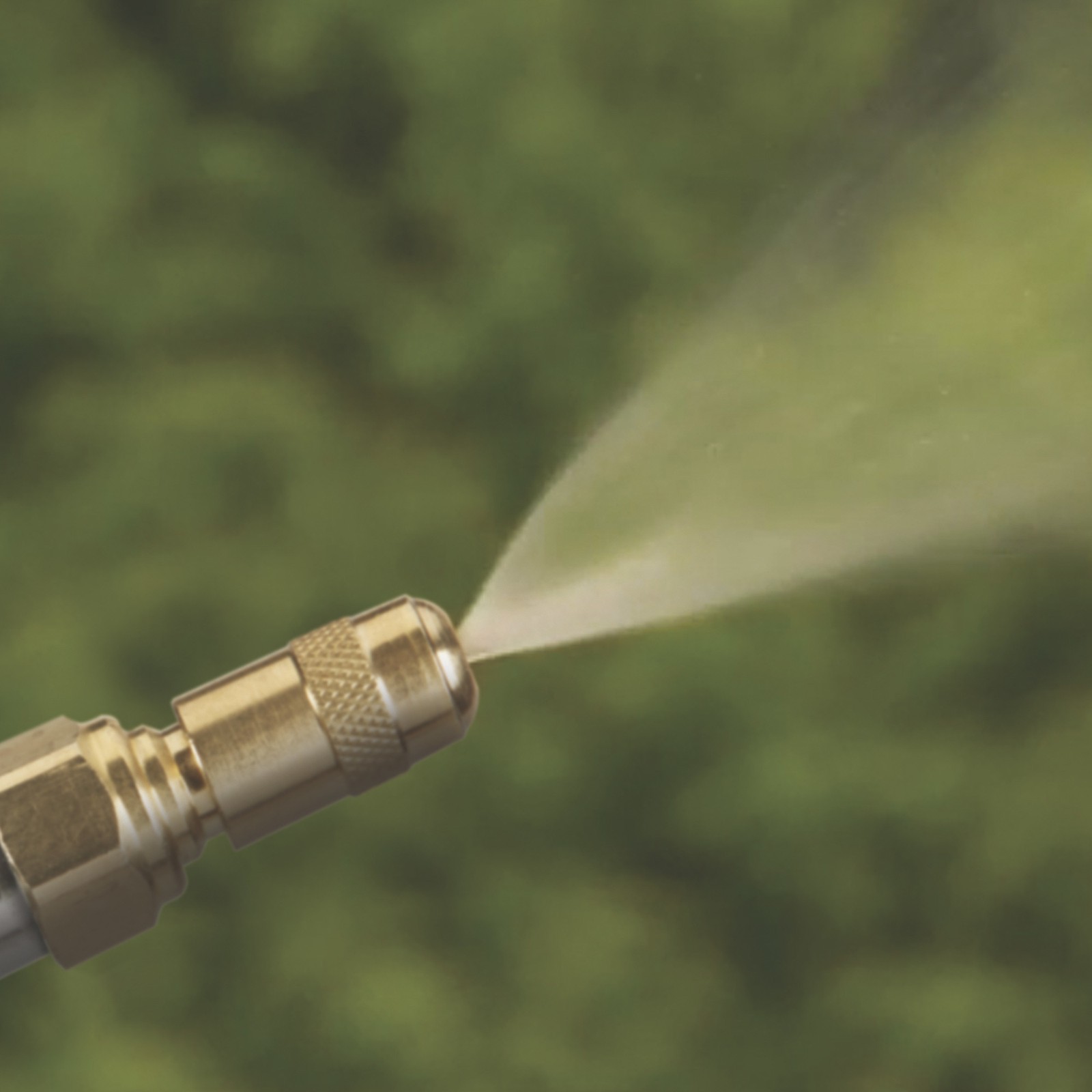 NorthStar ATV Boomless Broadcast and Spot Sprayer, 16-Gallon Capacity, 2.2 GPM,