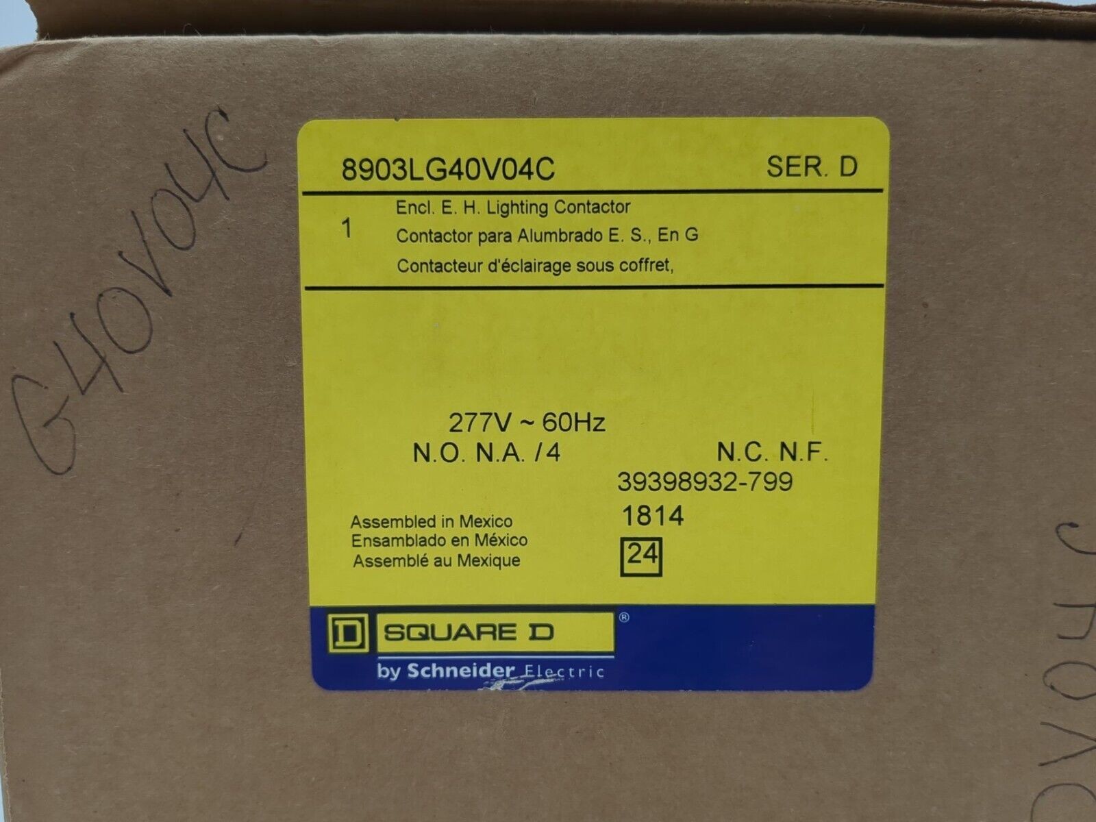 Square D 8903LG40V04C Lighting Contactor 4P 20A Coil 277V Electrically Held