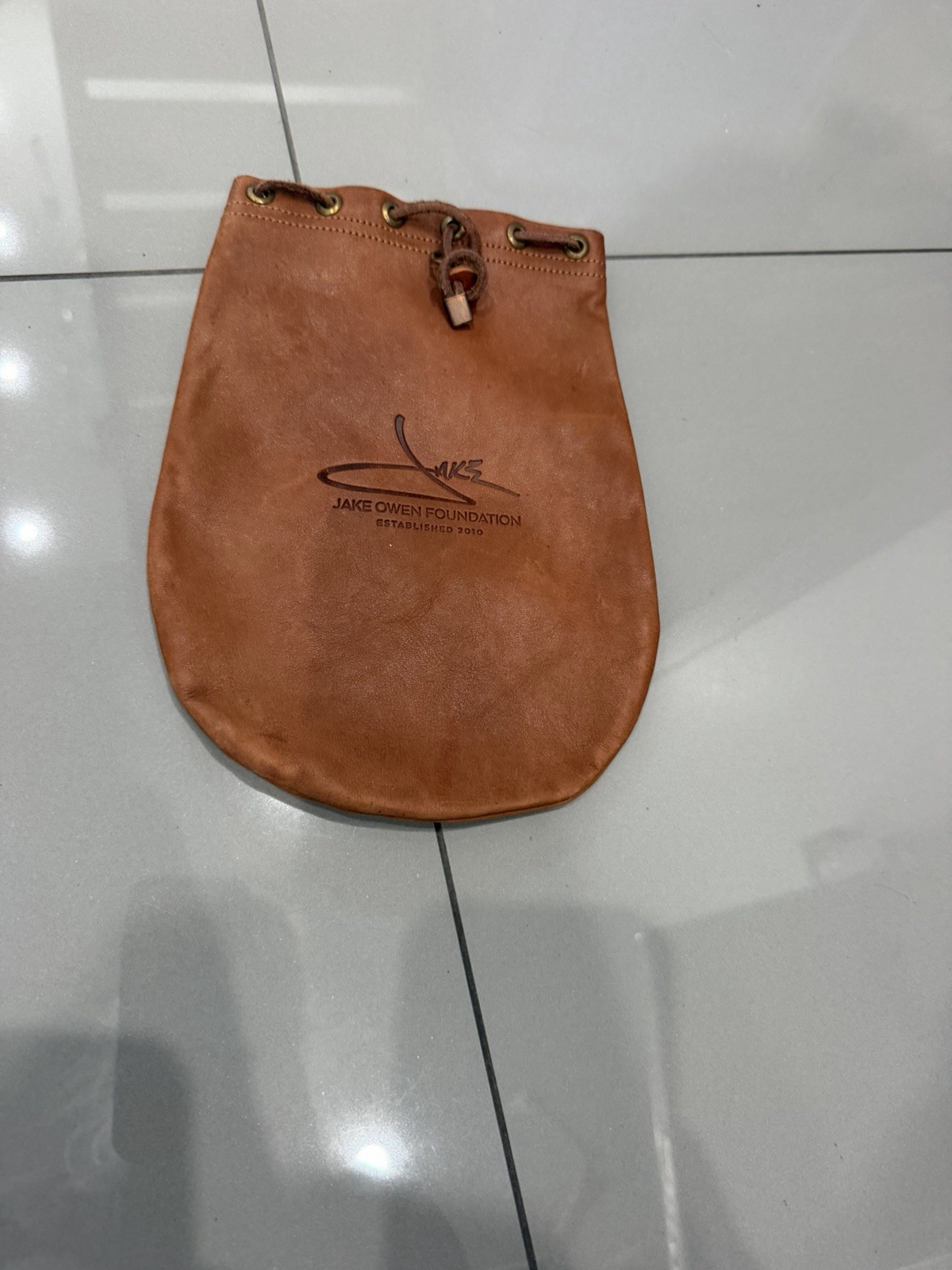 Colonel Littleton Leather No. 3 Jake Owen Foundation bag
