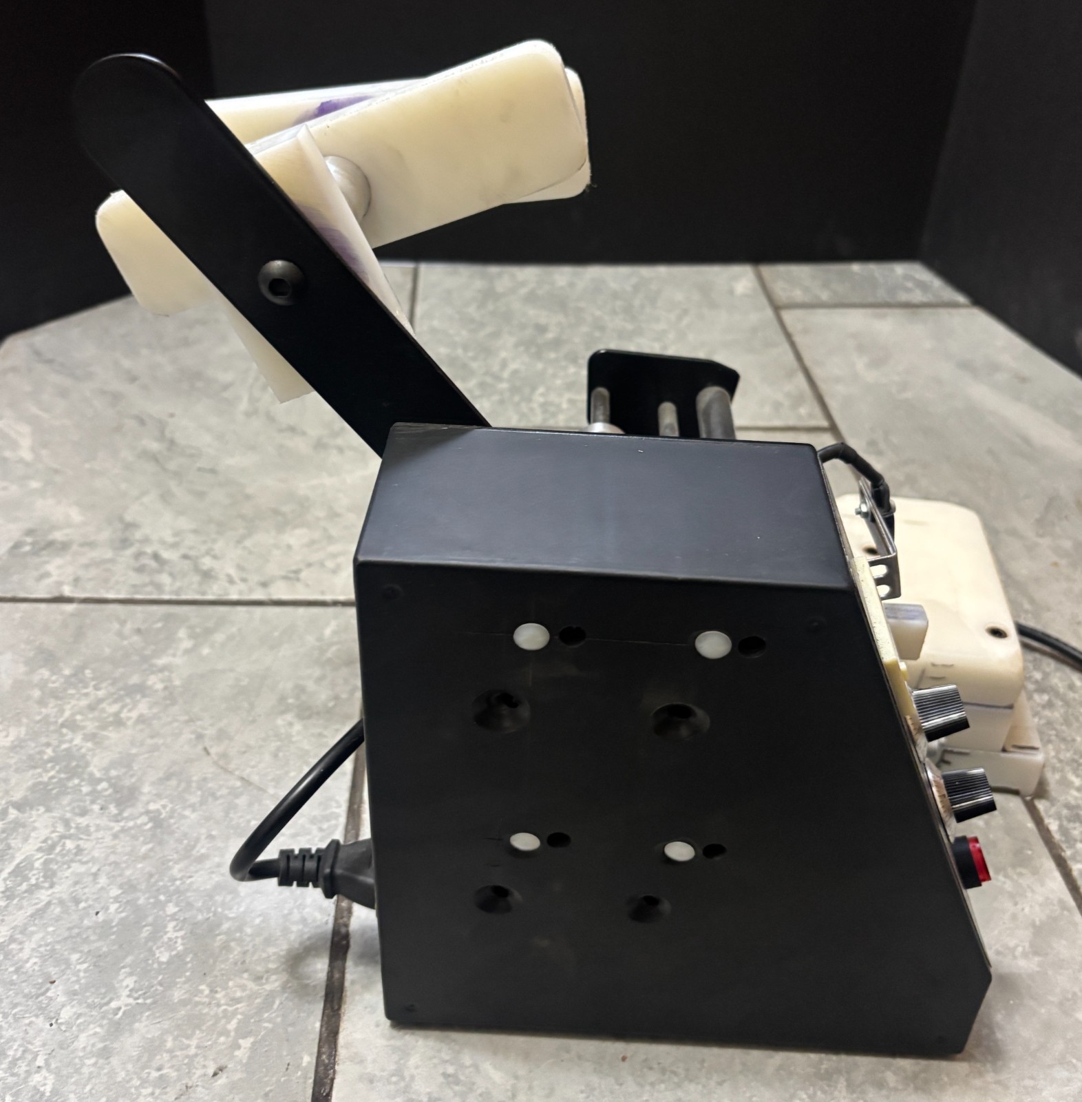 Auto Label Dispenser 1150D