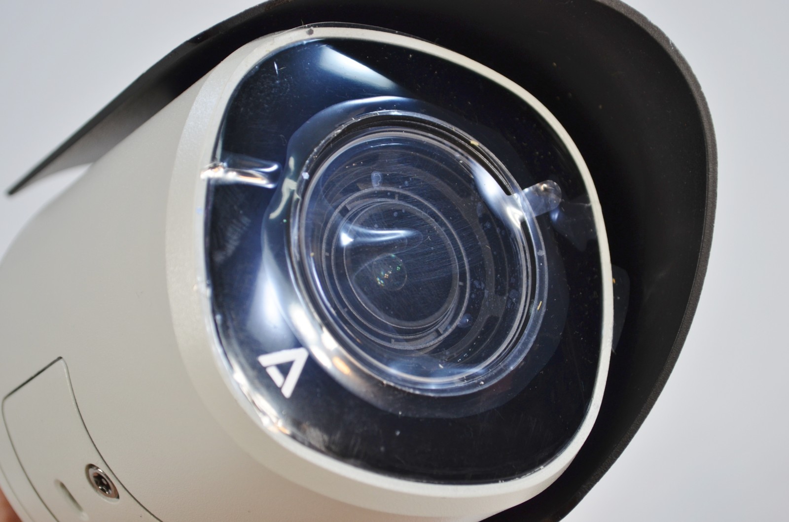 Avigilon 5.0C-H6SL-BO1-IR Bullet Wall Mounted Surveillance IR Security Camera