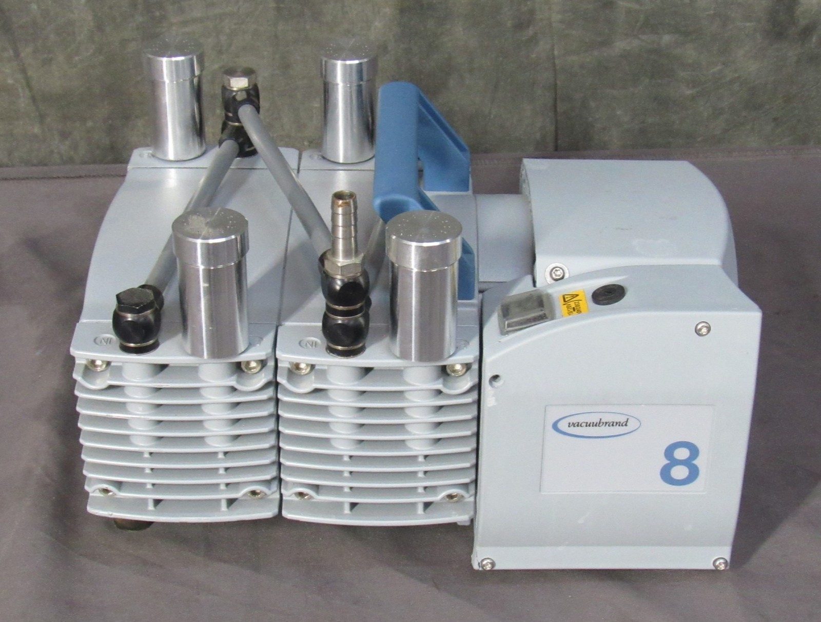 VacuuBrand Model ME 8 NT Vacuum Pump; 115/230V