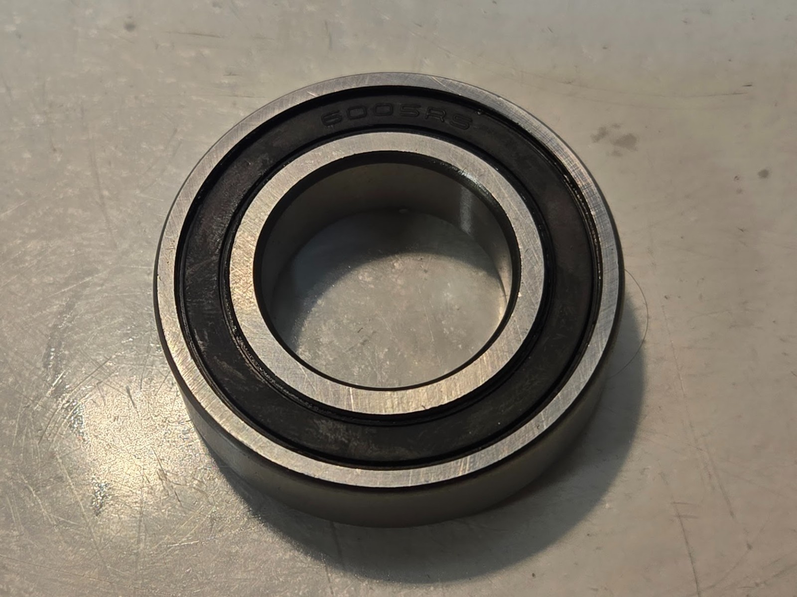 20 Quantity of Ball Bearings 6005RS | 47 mm OD 25 mm Bore 12 mm Wide (20 Qty)