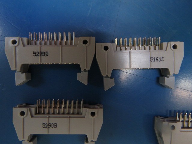 3M 3428-6502UG Qty of 32 per Lot CONN HDR 10Px2R ST 4WALL S-LATCH .062