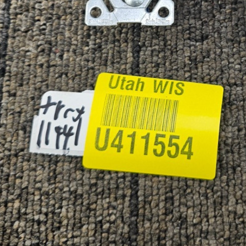 (QTY 2) Eaton 5262CHGN: 15A Half Control Duplex Receptacle 5-15R 2P 3W Green