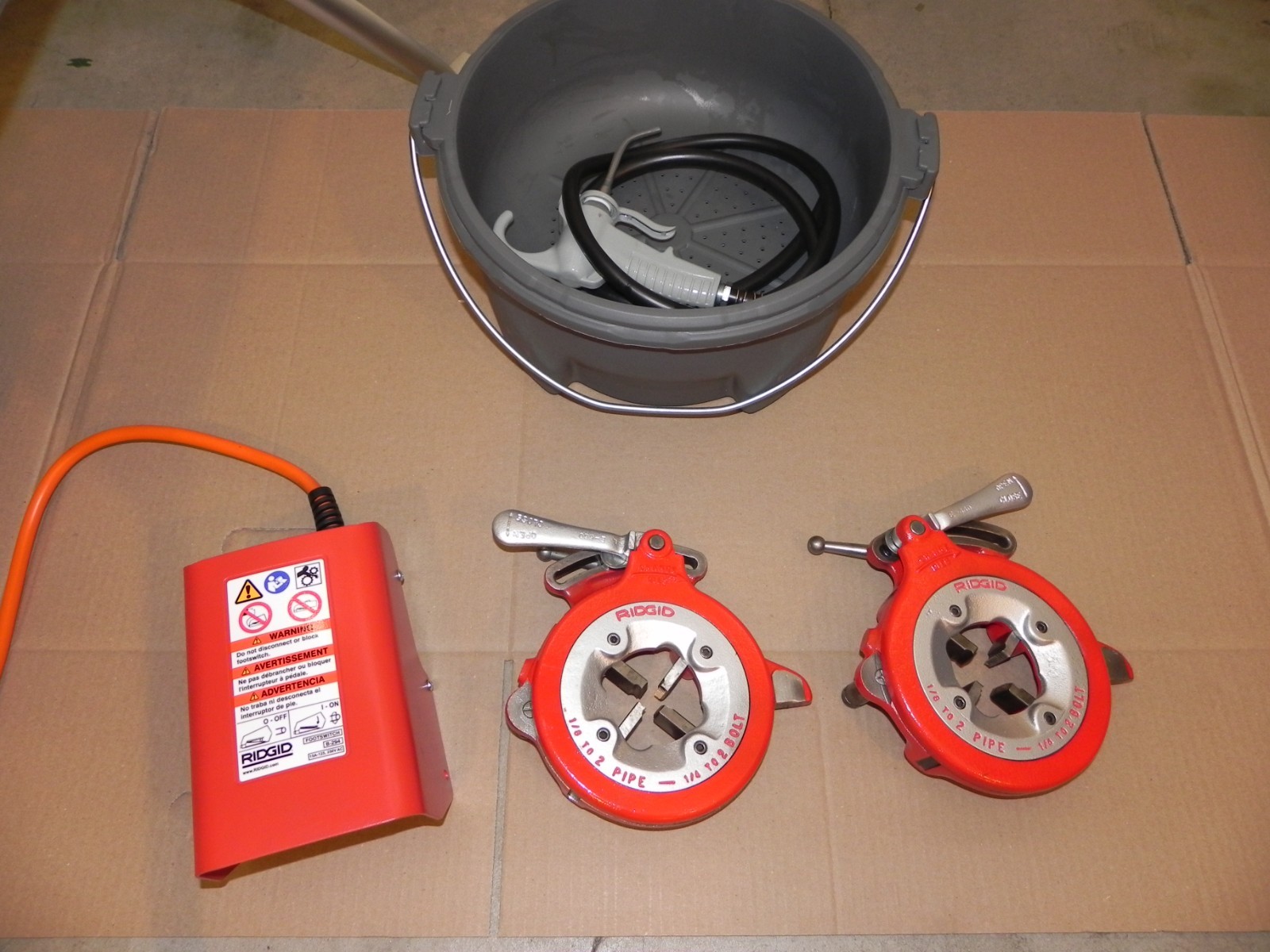 RIDGID 300 PIPE THREADER 115 V, 38 RPM,341,360, 311, 2 die heads refurbished