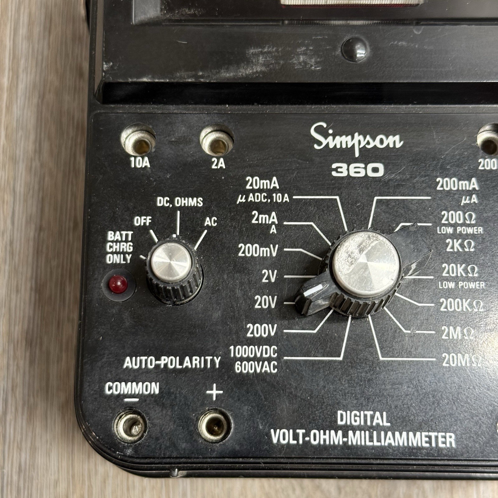 RARE VTG Simpson 360-2 Digital Volt-Ohm-Milliammeter -POWERS ON- Leads Included