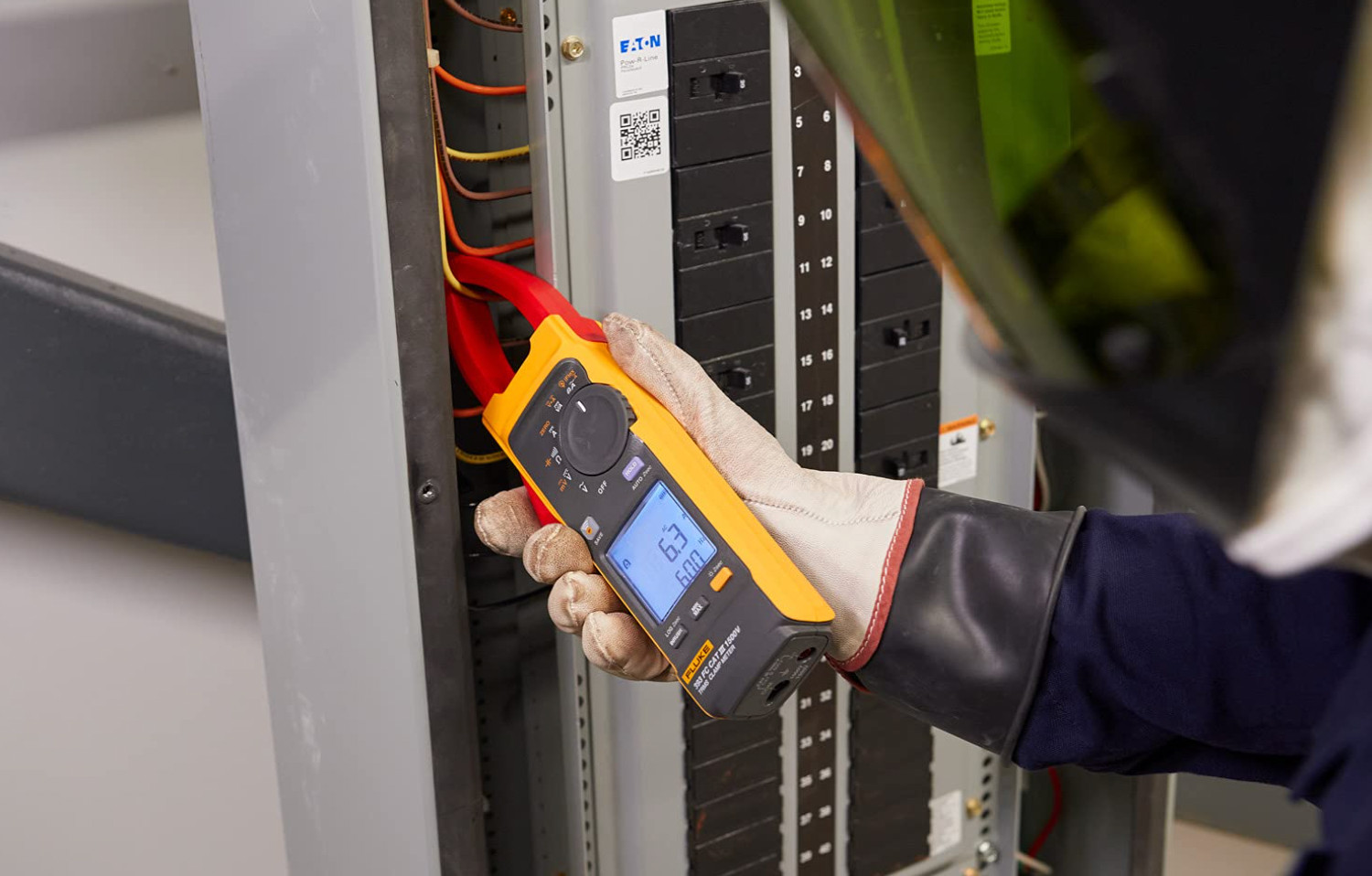 Fluke 393 FC CAT III 1500 V True-rms Clamp Meter with iFlex DC Power Solar IP54