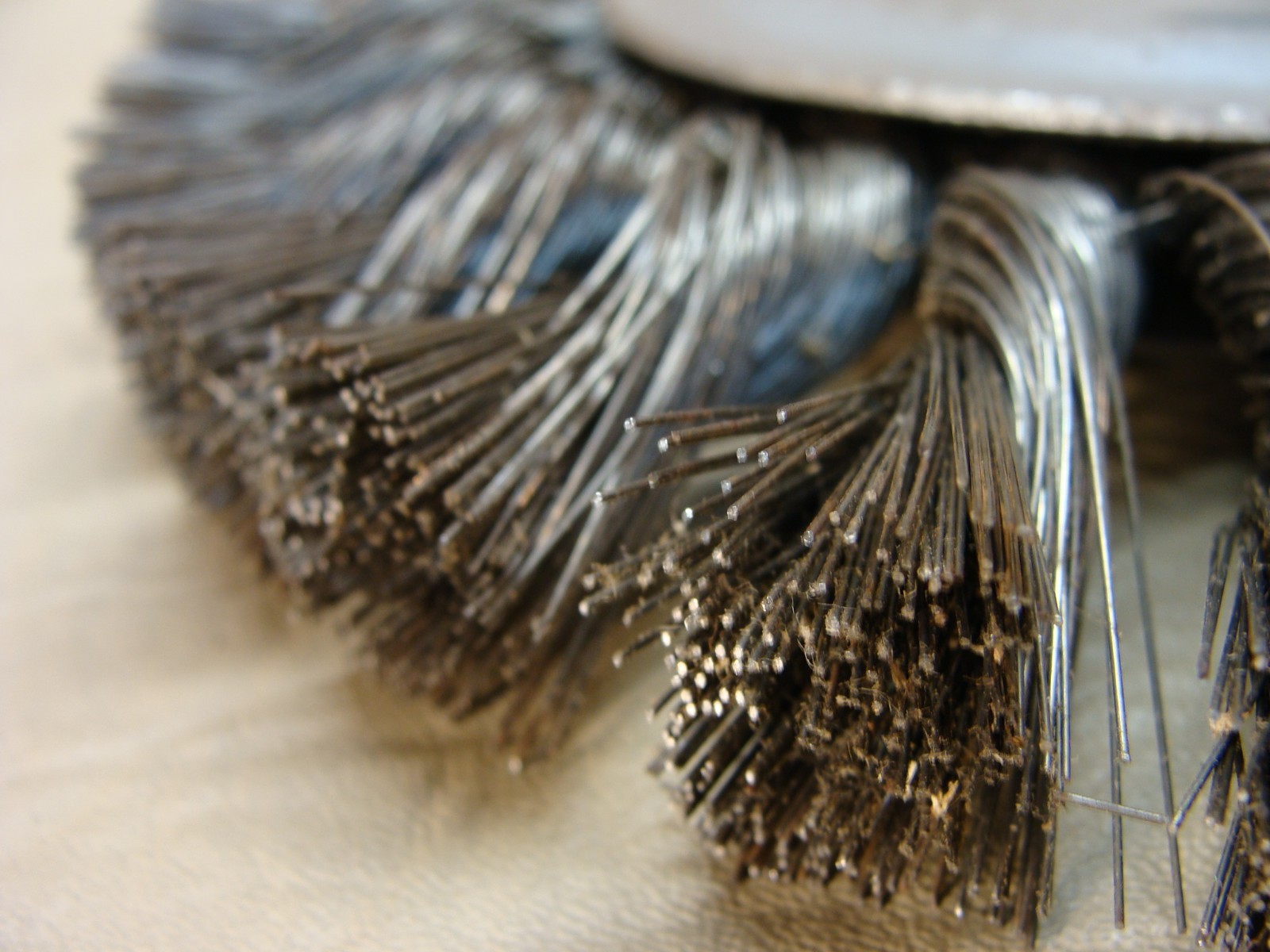 NEW lot of 2 OSBORN made in USA 8″ crimped wire brush wheel 1/2″ bore 0.013 wire