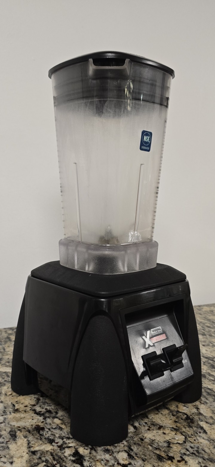 Waring MX1000XTX Commercial Blender 3.5 HP 64 oz Manufactured December 07-2024.